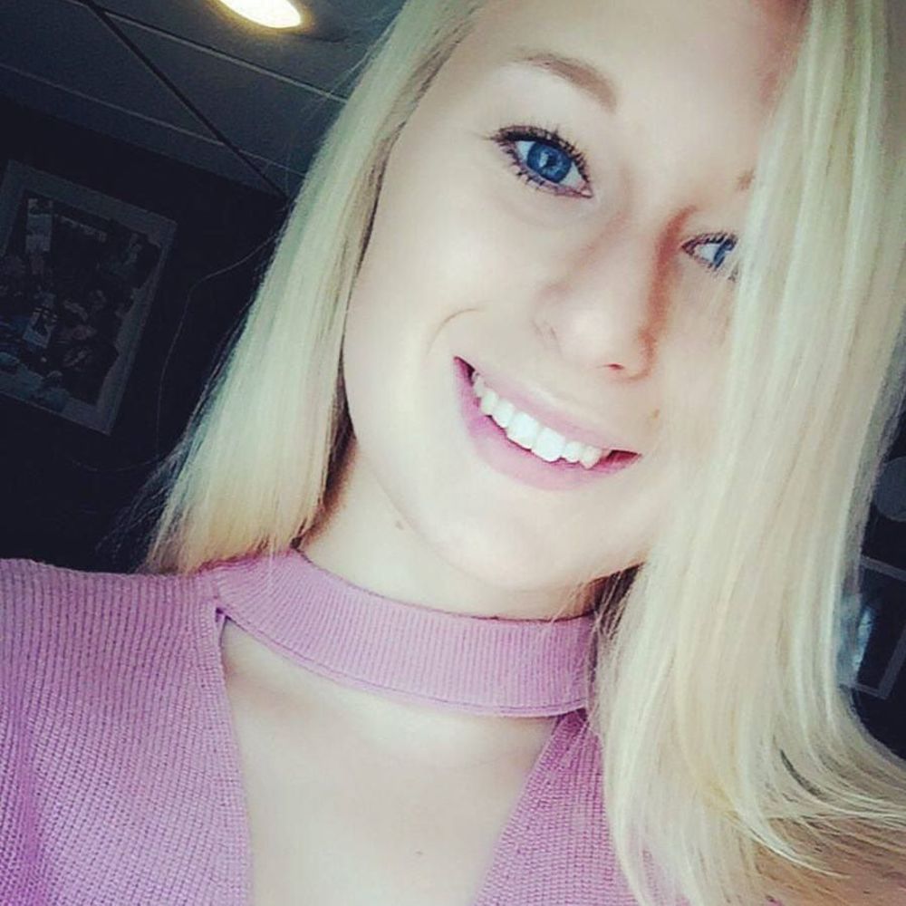 Meet your Posher, Courtney